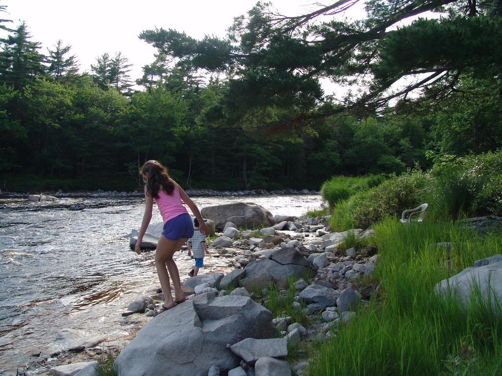 Roseway River Cottages Shelburne Bagian luar foto