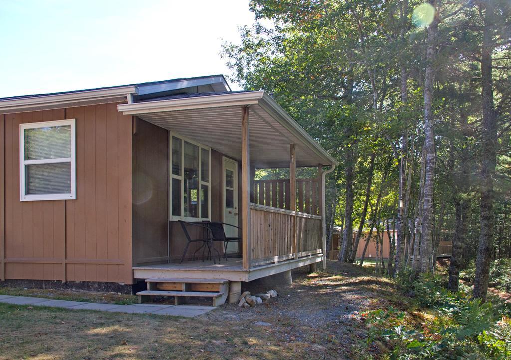 Roseway River Cottages Shelburne Bagian luar foto