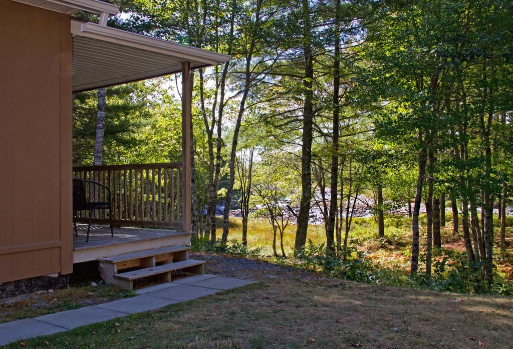 Roseway River Cottages Shelburne Bagian luar foto